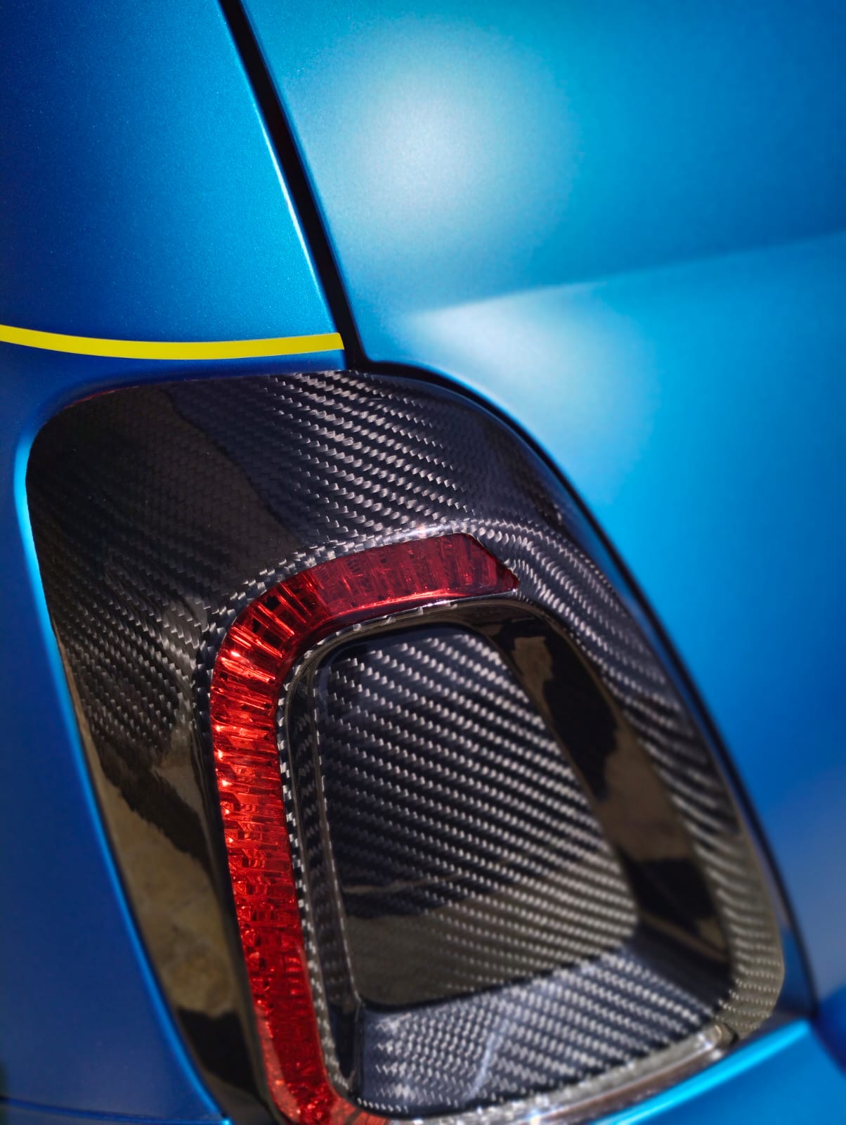 Coppia Cover fanali posteriori in VERO CARBONIO per Abarth 500 - 595 - 695 - Fiat 500 Restyling
