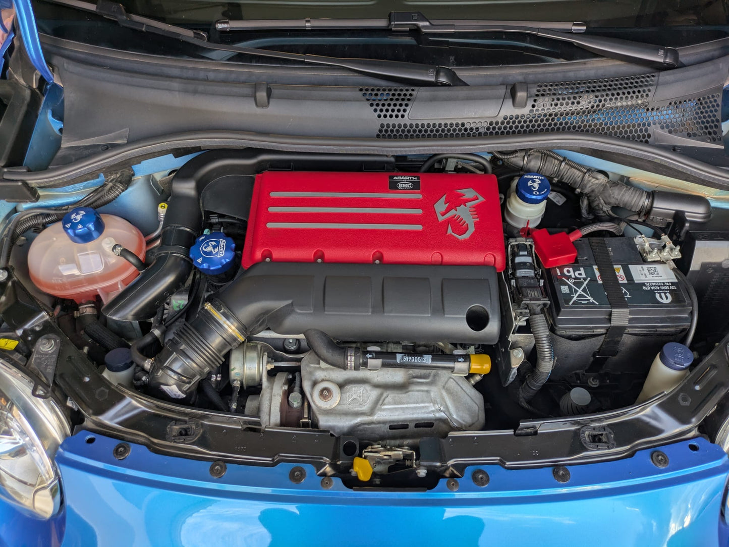 Kit of aluminum engine compartment caps Fiat 500 Abarth - Punto - Mito - 595 - 695 - in different colors