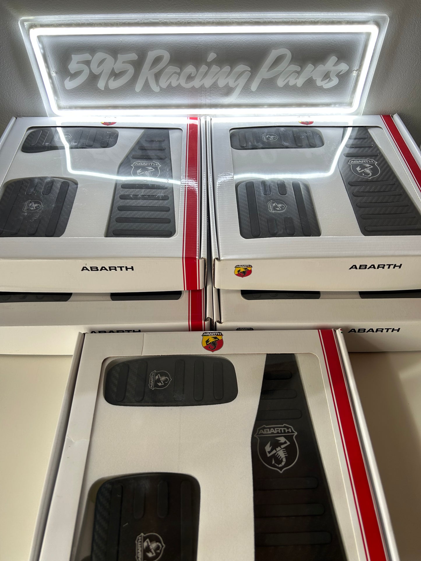Set pedaliera Originale Fiat in VERO CARBONIO per Abarth 500 - 595 - 695 - Cambio MTA (automatico)