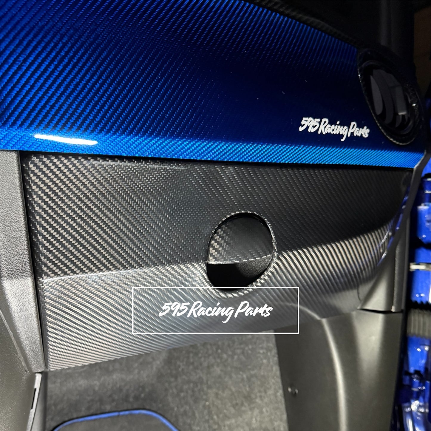 Cover bauletto porta oggetti in VERO CARBONIO Fiat 500 Abarth - 595 - 695 - Restyling
