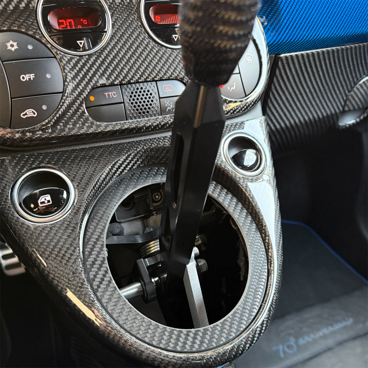 595 Racing Parts Gear Shift Plate in REAL CARBON FIBER Abarth 500 - 595 - 695