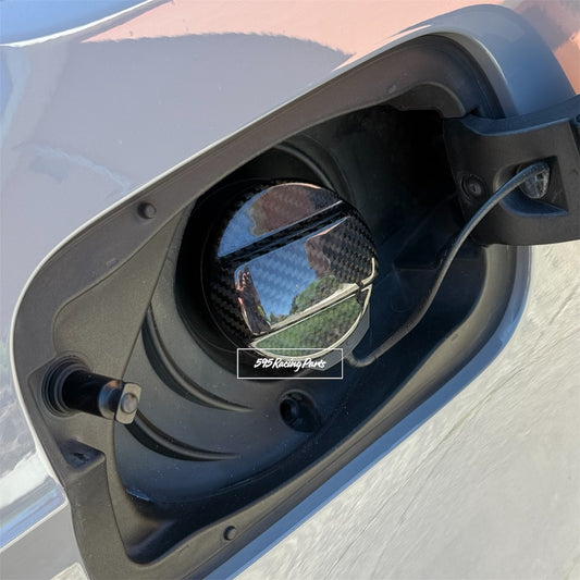 Cover tappo carburante in VERO CARBONIO per Audi A3 A4 S5 S4 A5 RS3 RS4 RS5 A7 RS7 Q3 Q5 A6 Q8