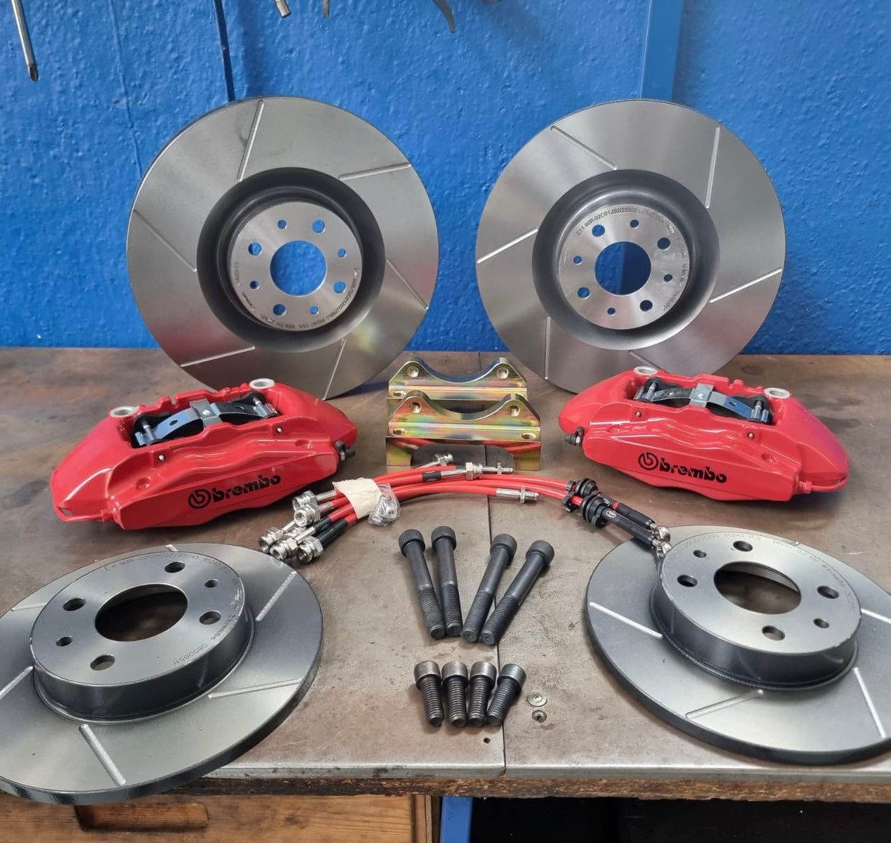 Braking system 305mm SMOOTH-DRILLED-GROOVED DISCS 500 Abarth NEW UPGRADED