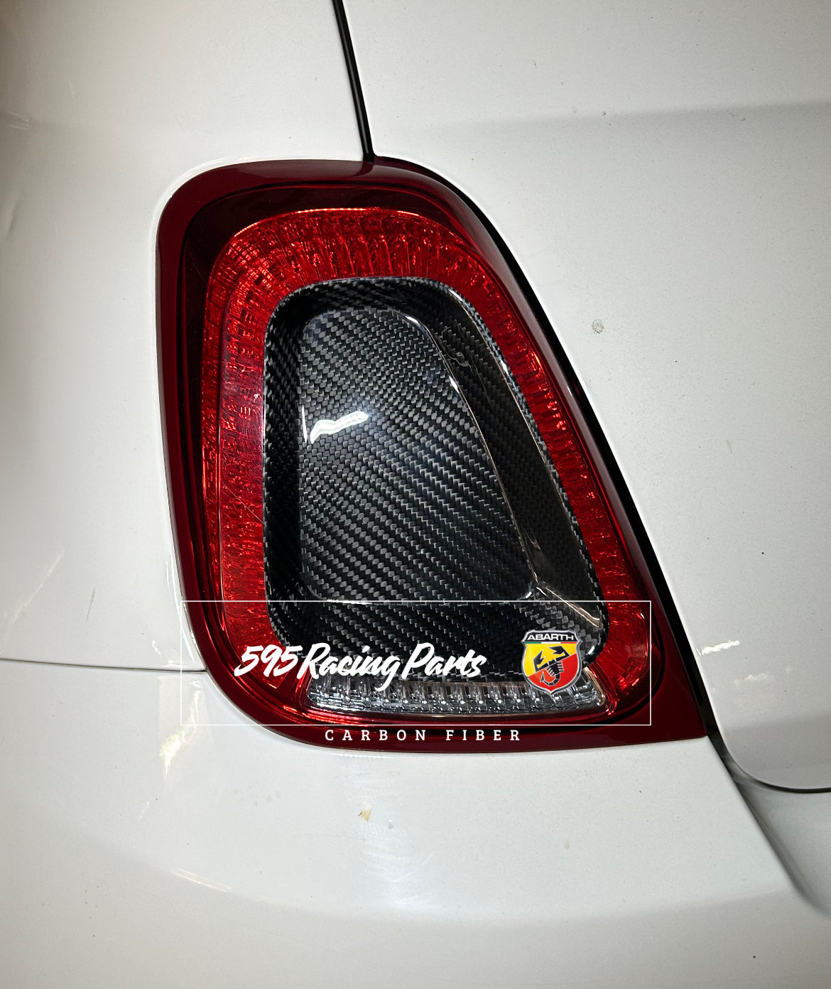 Coppia Placchette Fanali Posteriori Con Bordo in CARBONIO VERO Per Abarth 500 - 595 - 695 Restyling