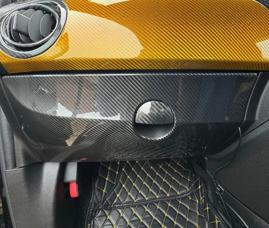 Cover bauletto porta oggetti in VERO CARBONIO Fiat 500 Abarth - 595 - 695 - Restyling VERSIONE GUIDA A DESTRA