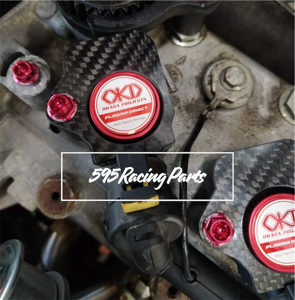 Customized Real Carbon coil covers for TJET Fiat 500 Abarth engine compartment 