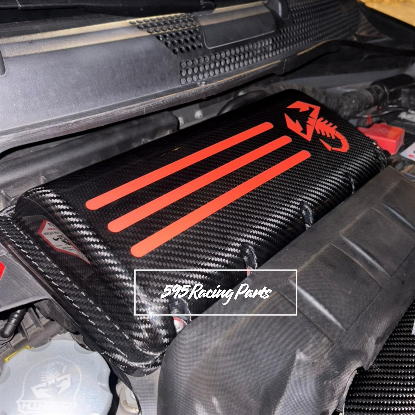 Cover scatola filtro in VERO CARBONIO per Fiat 500 Abarth (tutte le versioni)