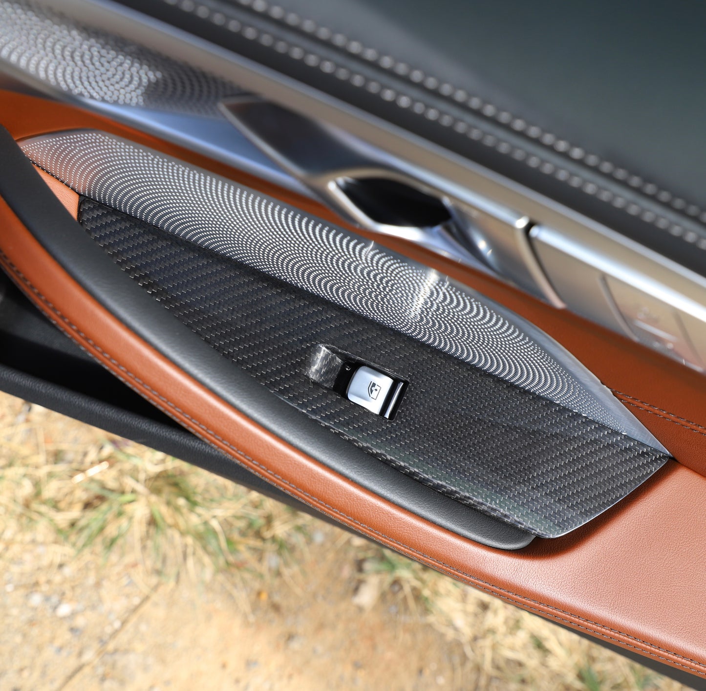 Cover zona alza cristalli in VERO CARBONIO per BMW Serie 8 2019-2022