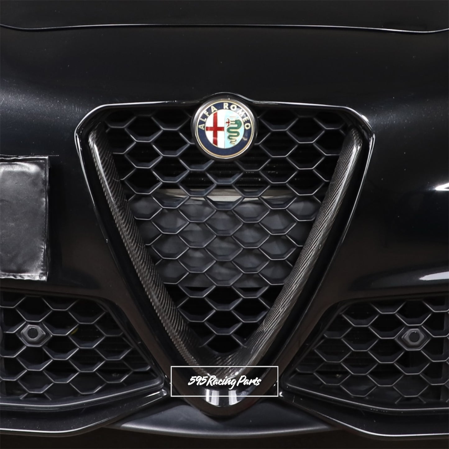 Cover modanatura anteriore in VERO CARBONIO per Alfa Romeo Giulia 2017/2021