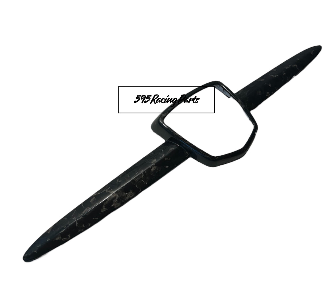 Front Logo Cover in REAL CARBON Fiat 500 Abarth 595 - 695 