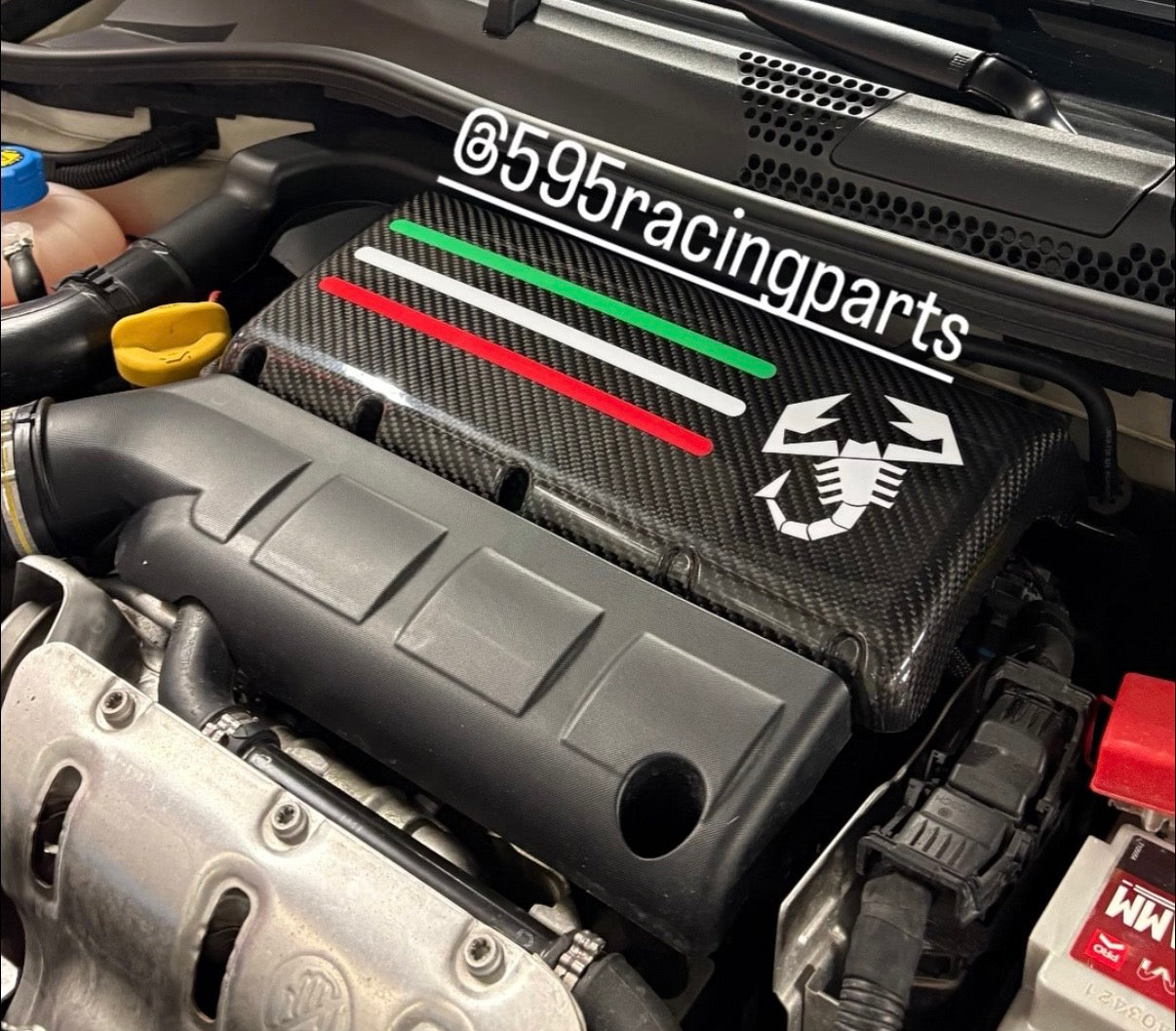 Cover scatola filtro in VERO CARBONIO per Fiat 500 Abarth (tutte le versioni)