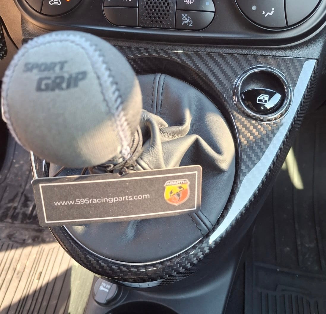 Gear Shift Cover in REAL CARBON Fiat 500 Abarth - 595 - 695 - Fiat 500 - Restyling - in different finishes