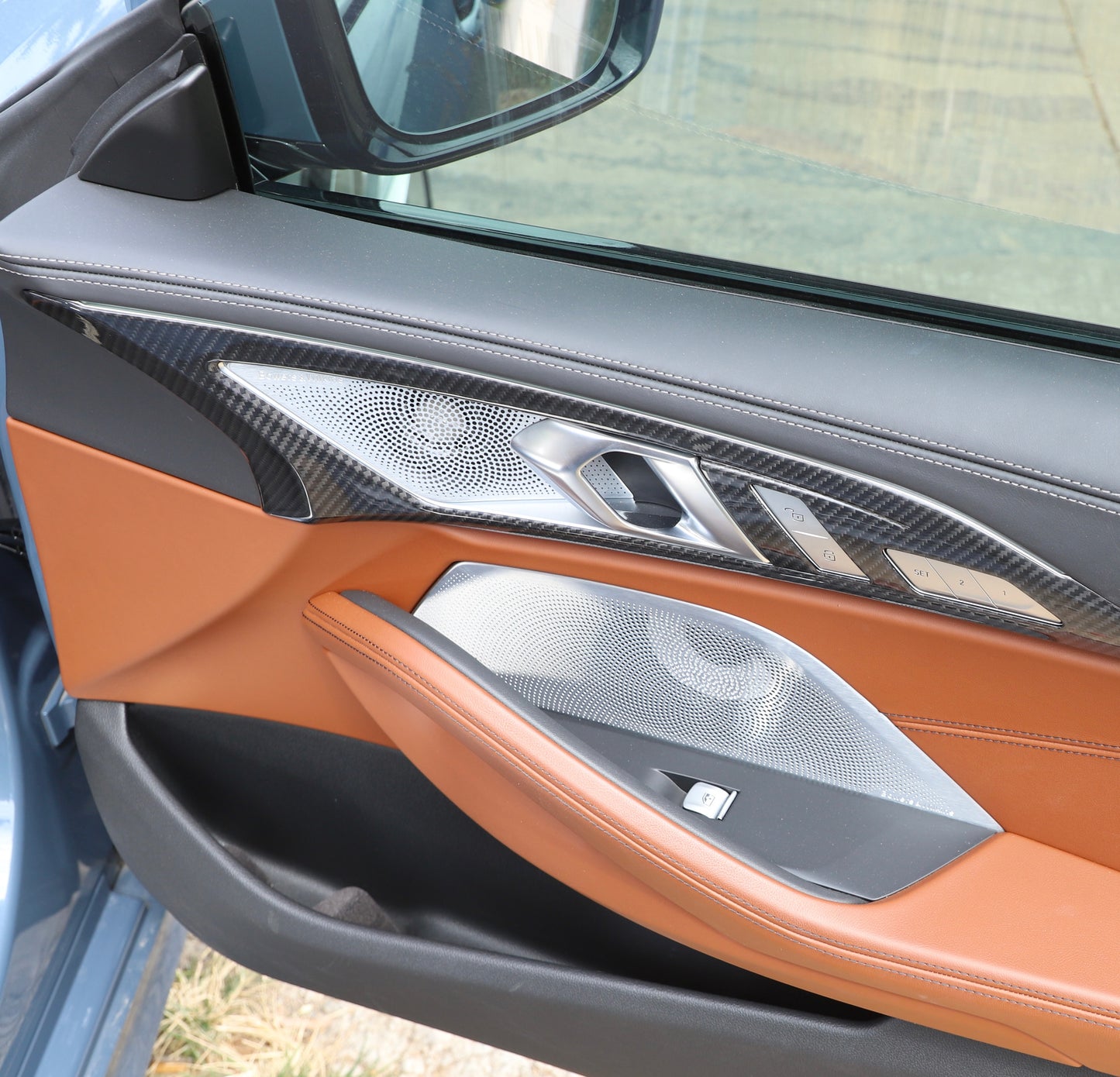 Cover maniglie portiere interne anteriori in VERO CARBONIO per BMW Serie 8 2019-2022